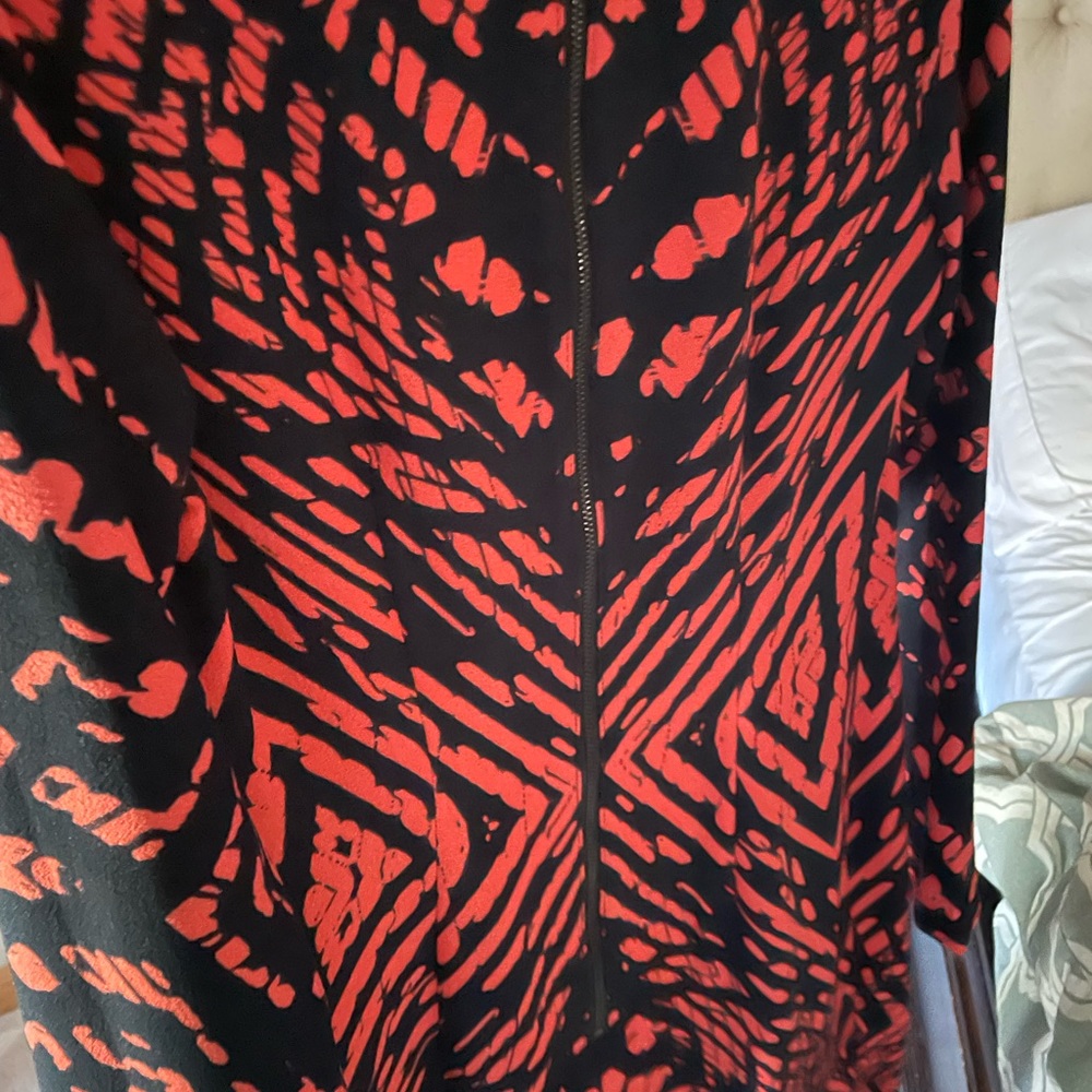 NWOT Maggy London Tie Dye Print Crepe Midi Dress Size 2 - Picture 5 of 8